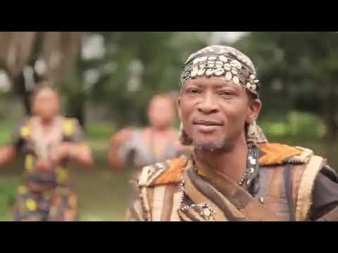 BAYUDA DE KADIYOYO DANS KANGULUBA