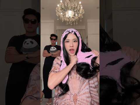 Jessica's hair gets on her slime toy 😱