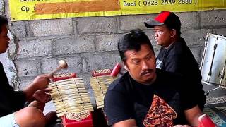 Download lagu Kuda Lumping Trance Dance Music from Java, Indonesia mp3