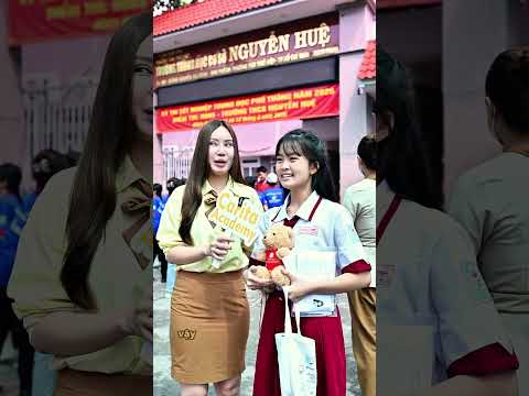 KHI SĨ TỬ 2026 BƯỚC RA KHỎI PHÒNG THI: ĐỀ BÌNH THƯỜNG VÀ... KHÔNG QUÊN FLEX "AI ĐÓ"