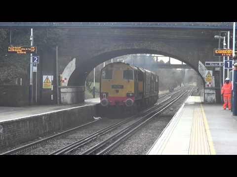 (HD) DRS 20303, 20304, 20302 and 20301 thrash through Brentford | 0Z36.