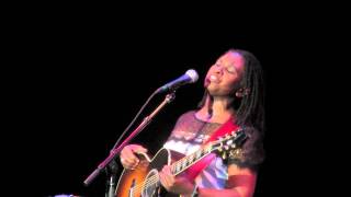 Phenomenal Ruthie Foster