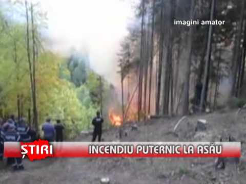 Incendiu puternic la Asău - www.1tvbacau.ro (12.05.2013)
