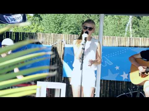 MNM: Emma Bale - Run [Live]