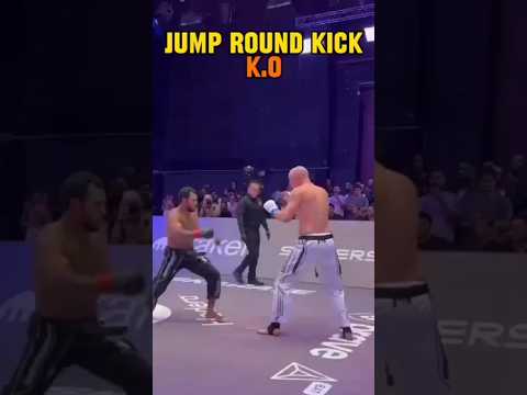 jump_Round_kick_k.0 #boxing #jump #round #kickboxing #fight #muaythai #kungfu #mma #martialarts