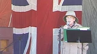 Don Estelle sings Whispering Grass