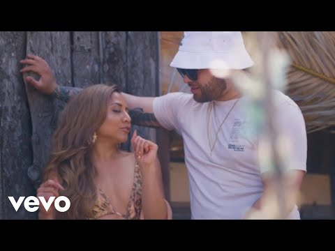 Gia Parrales, JM Fuego - La Pared