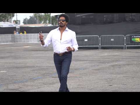 Lauryn Hill Soundcheck While Rohan Marley Dances [Raw]