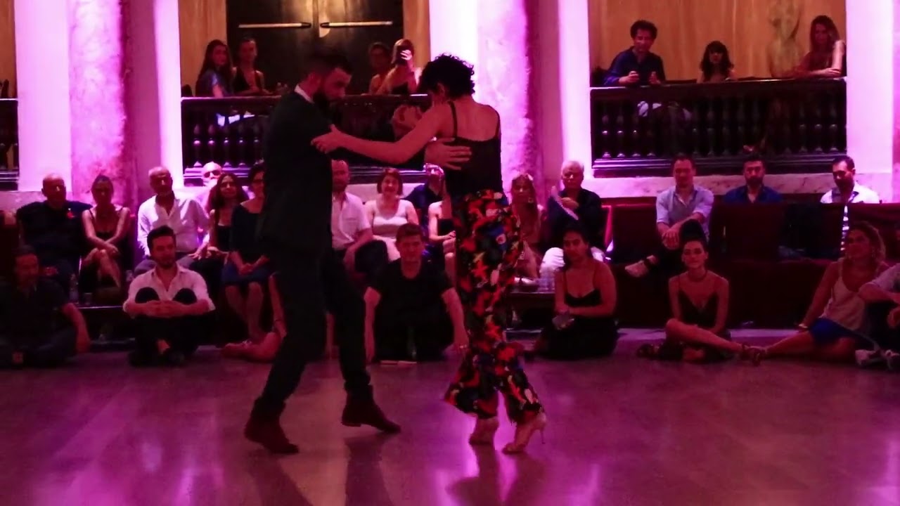 Video thumbnail for Rocío Lequio y Bruno Tombari - "Idilio trunco" (vals) -  Tanturi y Castillo