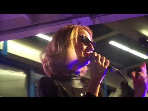 letrux @ sesc vila mariana: la isla bonita / human nature