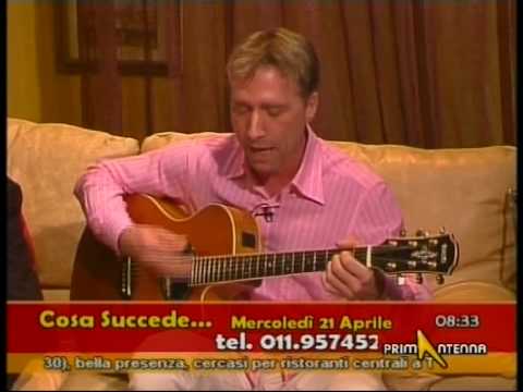 ALDO SUONA E CANTA IN DIRETTA TV - IL BALLO DI SIMONE - GIULIANO E I NOTTURNI