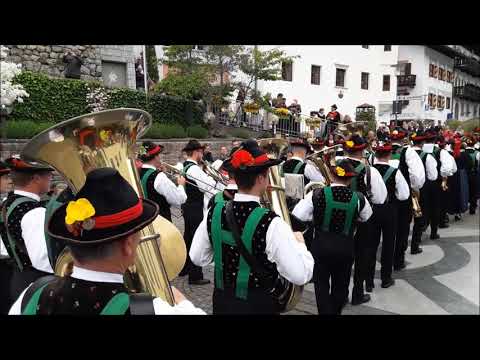 Platzkonzert der Musikkapelle Schenna (5)