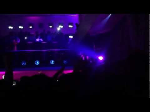 Hardwell playing Chuckie - Who is ready to jump (Dada Life Mix) @ Alpha Club Vienna