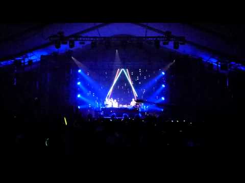Manufactured Superstars - Not Exactly A Teenage Dream outro @ Beyond Wonderland 2011