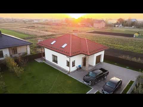 aerial view of a private suburban house with parke 2021 09 03 19 20 35 utc