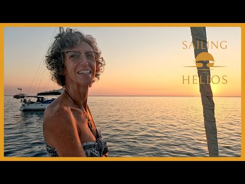 Our First Stop in Spain 🇪🇸 | Spending time in Roses Waiting Out Autumn Weather