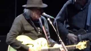 Neil Young & Promise Of The Real "Walk On" [Live at Red Rocks, 7/08/15]