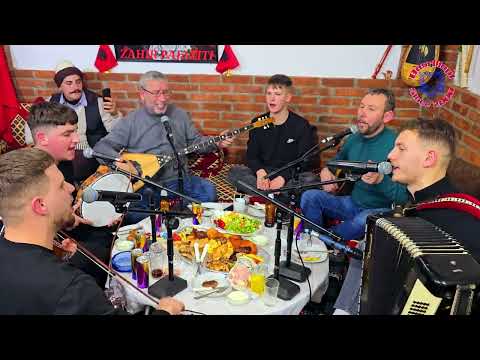 13 Maj 81 Bab e Djal hyn në histori  këndojn Vllezrit Bajraj