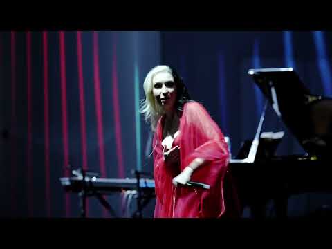 Escapism (RAYE) Version | WINCK Live in TODA Dubai