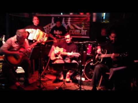 Beatles Again feat. Michael Dombrowski- "While My Guitar Gently Weeps".