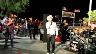 EL KOMANDER CABALLO BAILA EL CIGARRITO BAÑADO