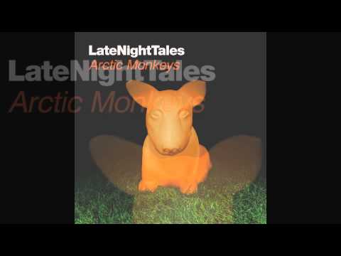 Modeselektor - The Dark Side Of The Sun (Feat Puppetmastaz) (Arctic Monkeys LateNightTales)