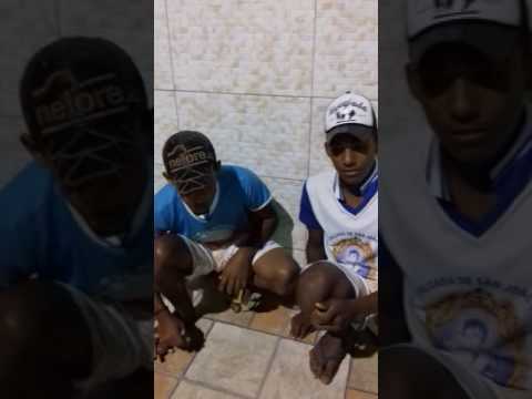 Vitor e Iran cantando toada do boi cacuete