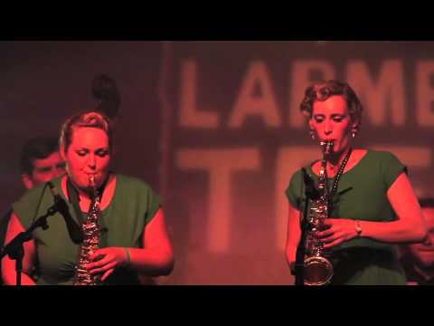 The Spitfire Sisters - Bom Bom