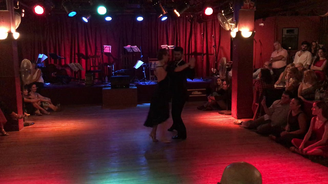 Video thumbnail for Silvana Prieto y Matías Batista - 3 - "Cabeza De Novia"