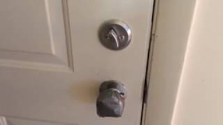 How to prevent yourslf from getting locked out  of  your  house or  apartment