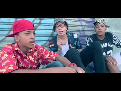 Mc Brinquedo e Mc Twist - Ela Caiu - 2015