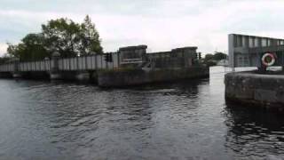 preview picture of video 'Portumna (Co Galway) Swing Bridge'