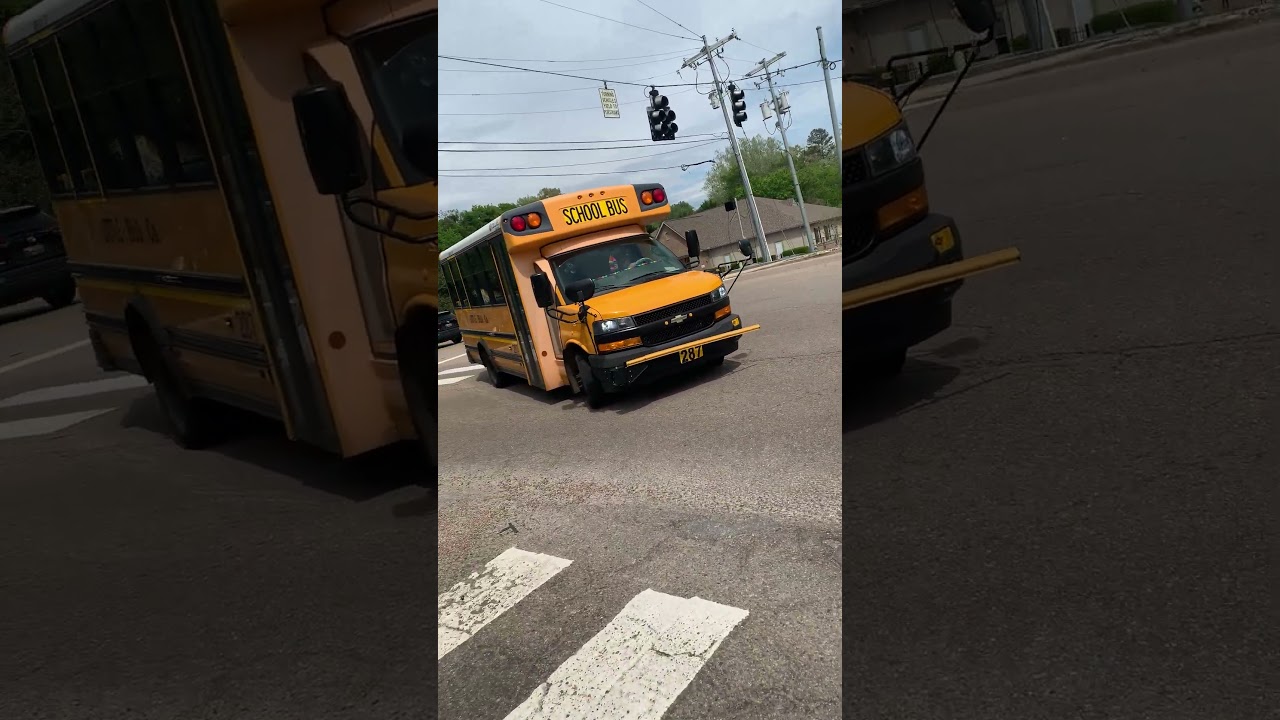 Knox County Schools Bus 287 blatantly breaking traffic law - AGAIN