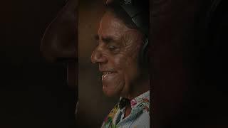 It&#39;s christmas eve, that means it&#39;s time to blast this song throughout the house  🎼 🎵 🎶