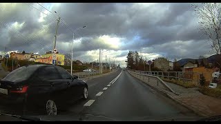 Niebezpieczny manewr. Ile czasu zyskał ten kierowca?