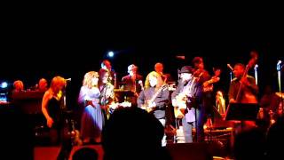 Levon Helm Band w Warren Haynes- Rain Down Tears (Beacon Theatre- 3/17/07)
