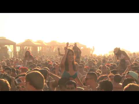 Wet Electric - Huntington Beach 2013 Crowd Shot