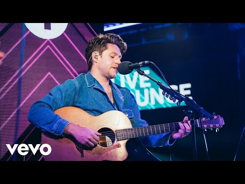Niall Horan - Ceilings (Lizzy McAlpine cover) in the Live Lounge