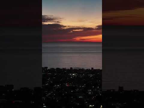 Visitantes de Playas de Tijuana observaron un colorido atardecer
