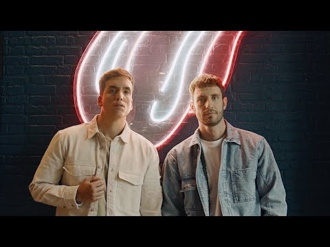 LuisFro & Xuso Jones - 30 METROS (Video oficial)