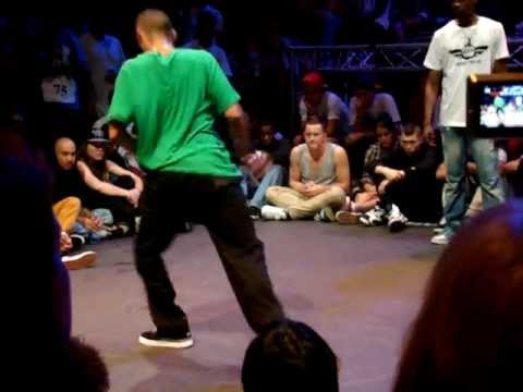 UK (judge) vs Nickel (Yudat) battle 2nd : Summer Dance Hip Hop 4ever 2011 (Amsterdam / Paradiso)
