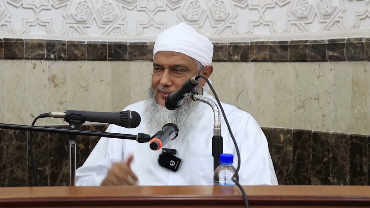 أمر الله إبراهيم وإسماعيل ببناء الكعبة