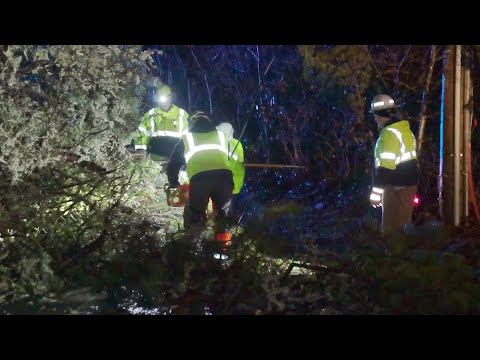 Cape Cod utility crews brace for 70 mph wind gusts