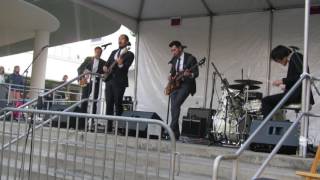 Seven - Run River North 12-03-16 @ South Lake Avenue HolidayFest