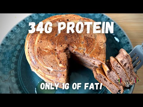 Easy Fluffy Chocolate Pancakes | 34g of Protein!
