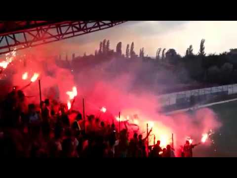 Atmosfera në mes dy pjesëve gjatë lojës Shkëndija-Vardar në Kumanovë