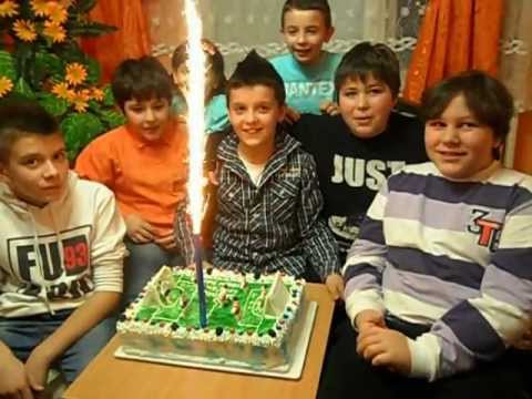 jasin sa drugarima slavi ROĐENDAN