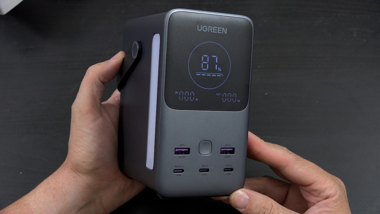 UGREEN 300W 48,000mAh 153Wh Portable Charger Power Bank with Smart Digital Display and Lighting