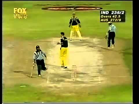 Sachin Tendulkar 134 vs Australia 1998 Sharjah Final - YouTube.flv