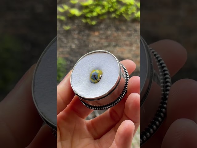 Vídeo relacionado con Trollbeads Glasbead Azurtraum - Edición limitada TGLBE-20354, Vidrio